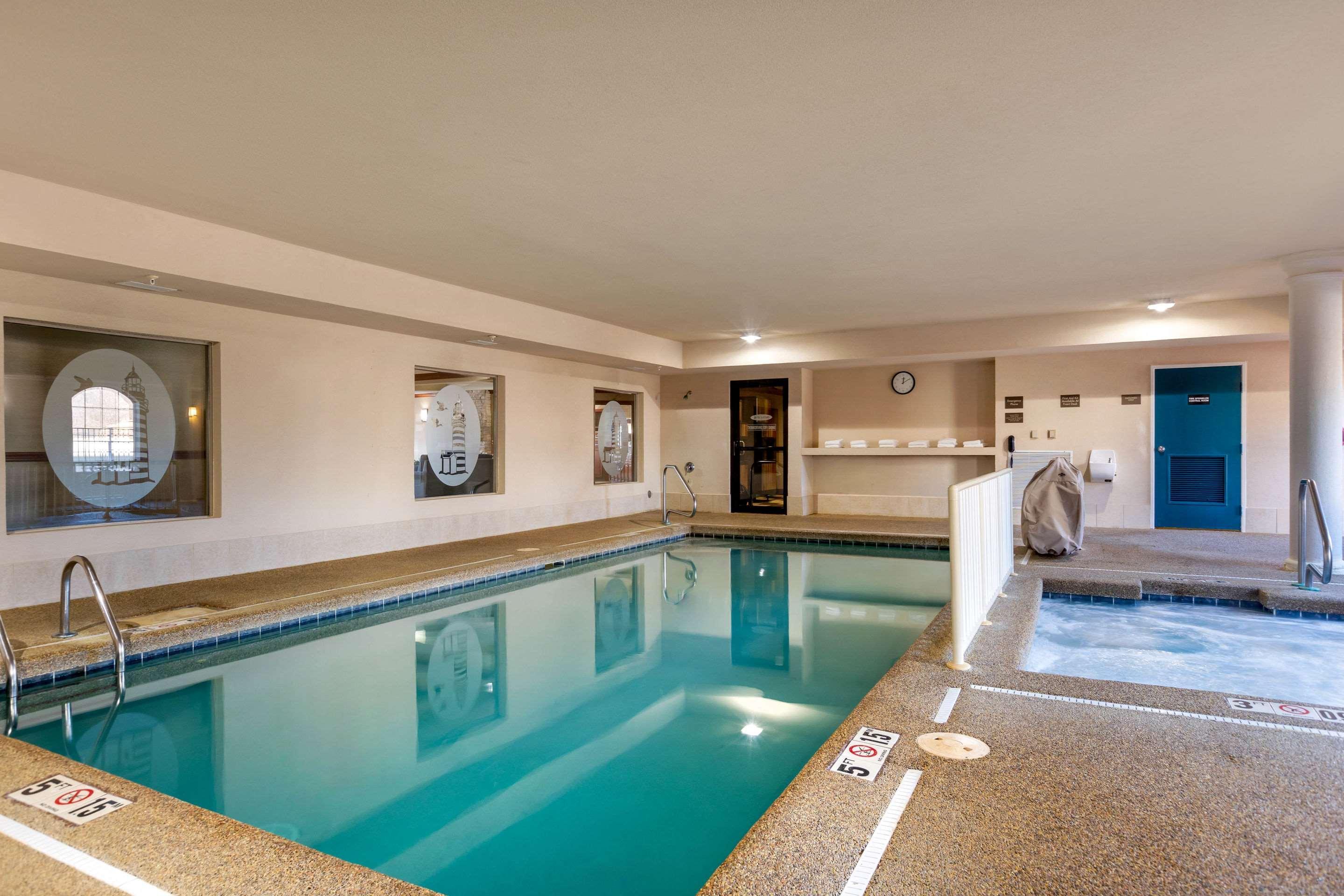 Comfort Suites Stevensville – St. Joseph Buitenkant foto