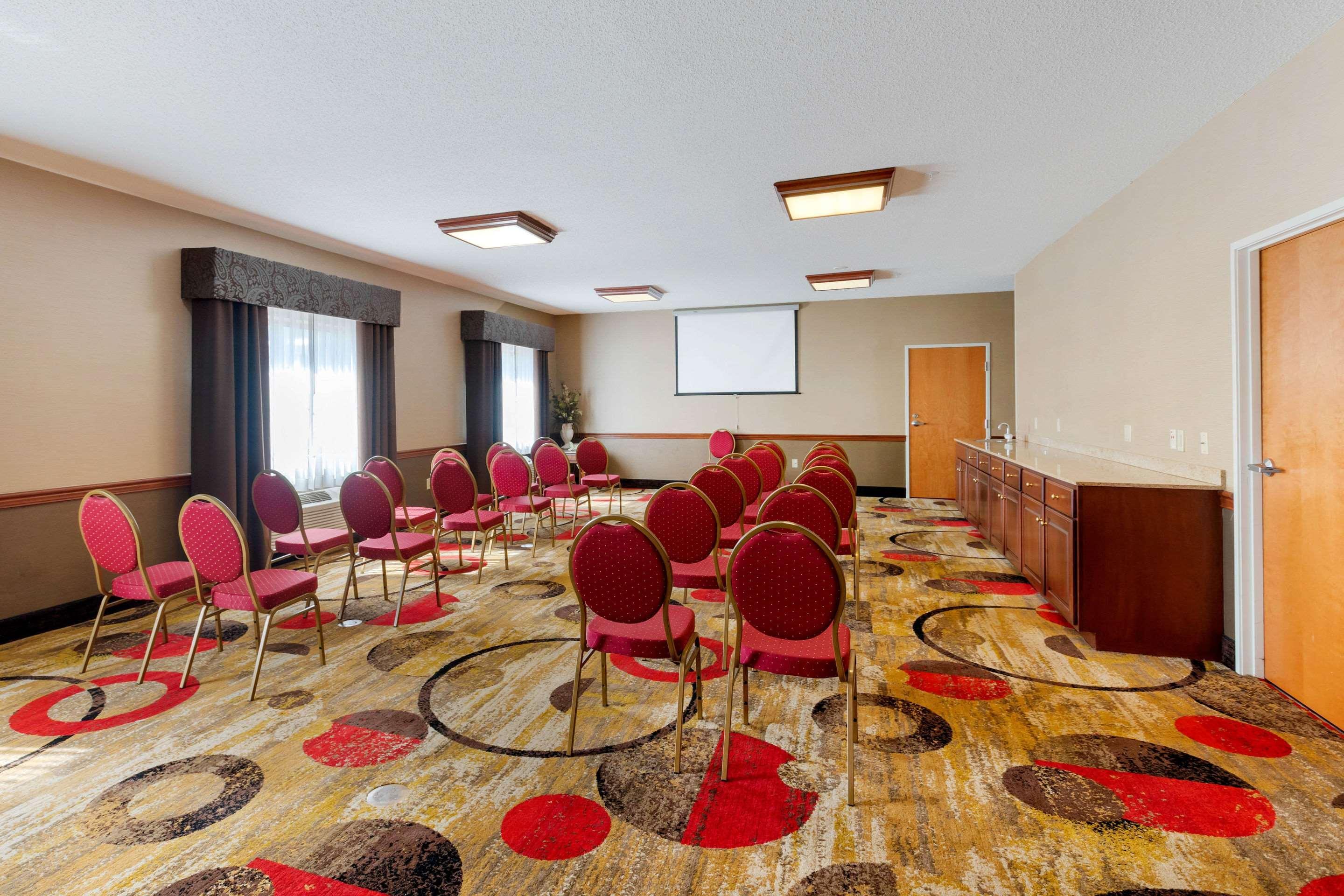Comfort Suites Stevensville – St. Joseph Buitenkant foto